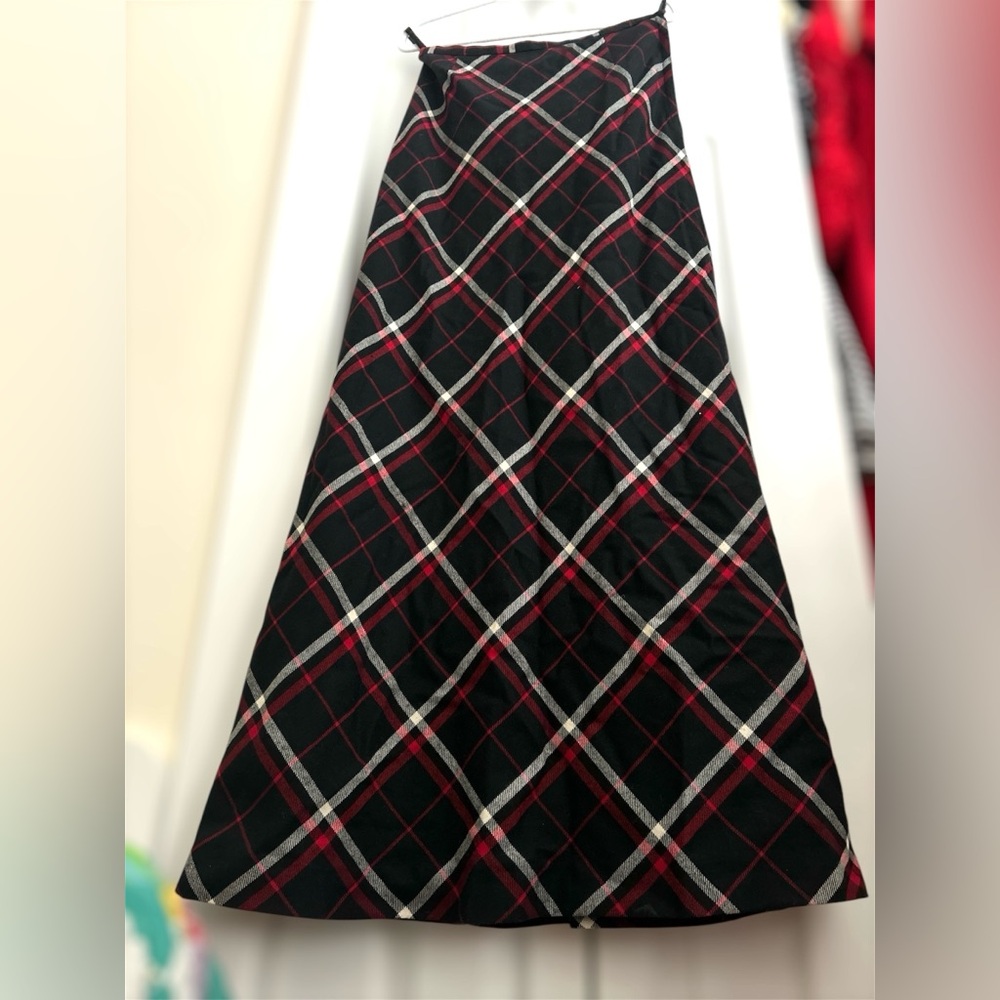 VINTAGE - Highland Queen Plaid Maxi Skirt